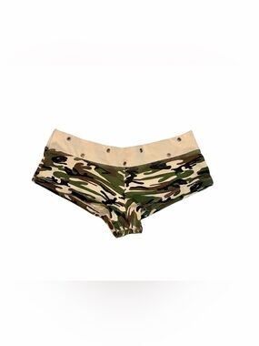 Nature Intimate Camo Shorts w/Beige WaistbandGrommets on Front Sz M